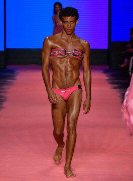 Bold Strap
SPFW N54
Ze Takahashi / @agfotosite Desfile Bold Strap, SPFW N54, moda brasileira