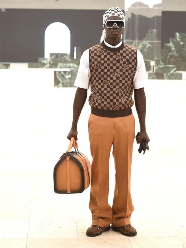 Como o colete de tricô se tornou uma das peças mais fashionistas do momento