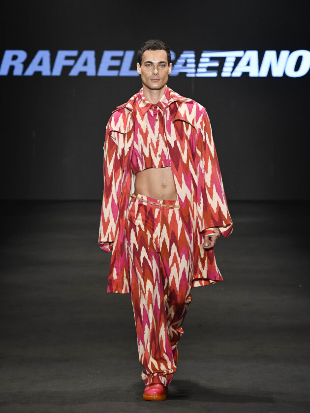SPFW N55: Dendezeiro, Apartamento 03, LED, Rafael Caetano e The Paradise Rafael Caetano. | Foto: Agência Fotosite