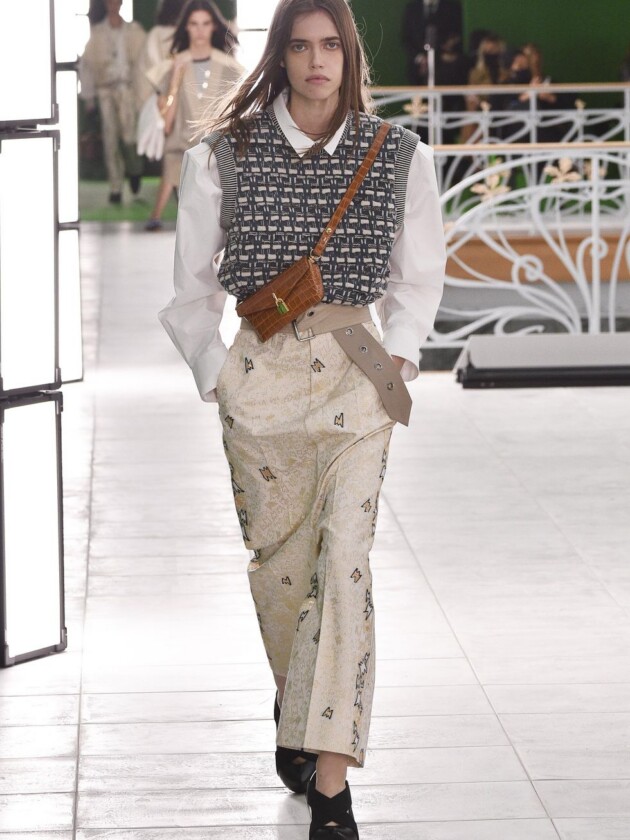 Como o colete de tricô se tornou uma das peças mais fashionistas do momento