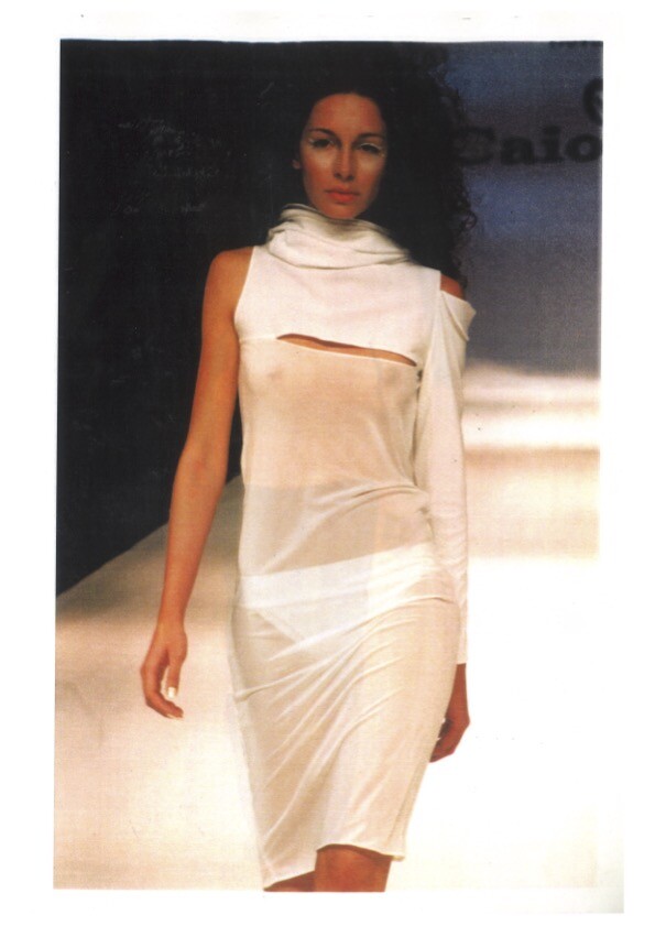 Linha do tempo: na onda dos anos 2000, é mais do que hora de lembrar de Caio Gobbi Desfile da Caio Gobbi na Casa de Criadores.