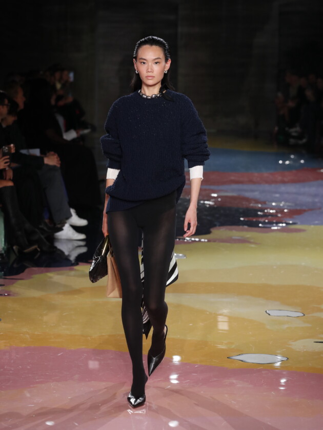 Lingerie em foco: sutiãs e calcinhas ganham cada vez mais protagonismo Tendências de moda: lingerie aparece nas passarelas com protagonismo e Bottega Veneta aposta em hot pants