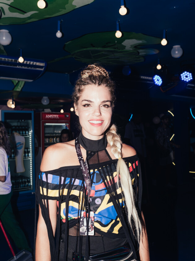 ELLE na Sapucaí: um olho no camarote da moda, outro na avenida!