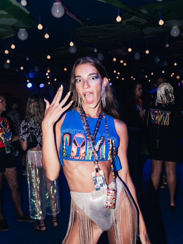 ELLE na Sapucaí: um olho no camarote da moda, outro na avenida!