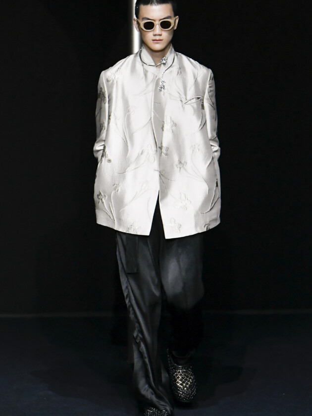 As principais tendências e desfiles da semana de moda masculina de Milão Emporio Armani, verão 2024.