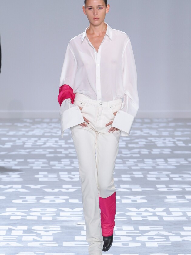 NYFW verão 2024: 10 tendências e mais uns pitacos Look tendência da NYW verão 2024.