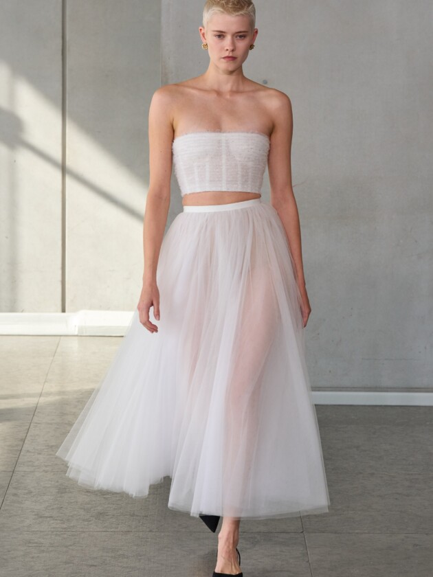 NYFW verão 2024: 10 tendências e mais uns pitacos Look tendência da NYW verão 2024.