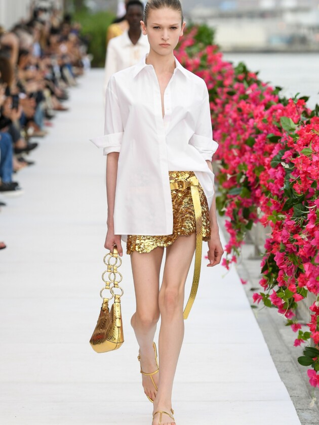 NYFW verão 2024: 10 tendências e mais uns pitacos Look tendência da NYW verão 2024.