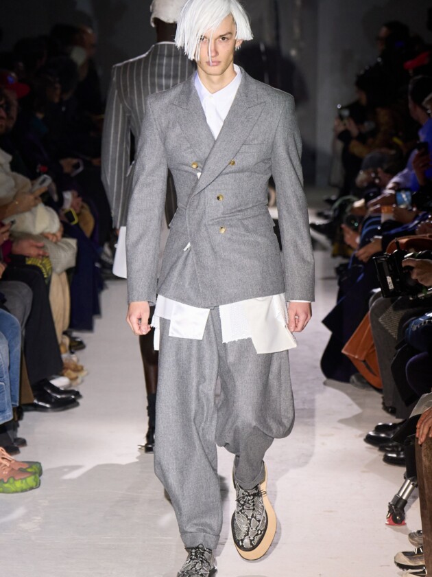 Guia de tendências masculinas: inverno 2024 Comme des Graçons Homme Plus, inverno 2024.