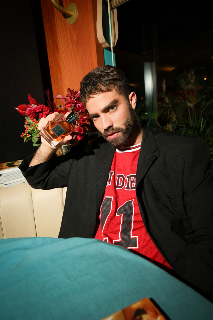 Dupla dinâmica: Iconique 001 Intense é lançado ao lado do volume 3 da ELLE Men