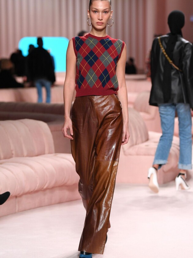 Como o colete de tricô se tornou uma das peças mais fashionistas do momento