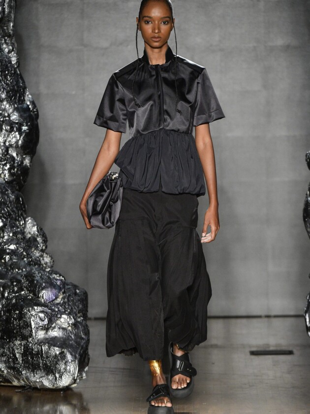SPFW sem filtro: Angela Brito, Neriage, Ponto Firme e LED.