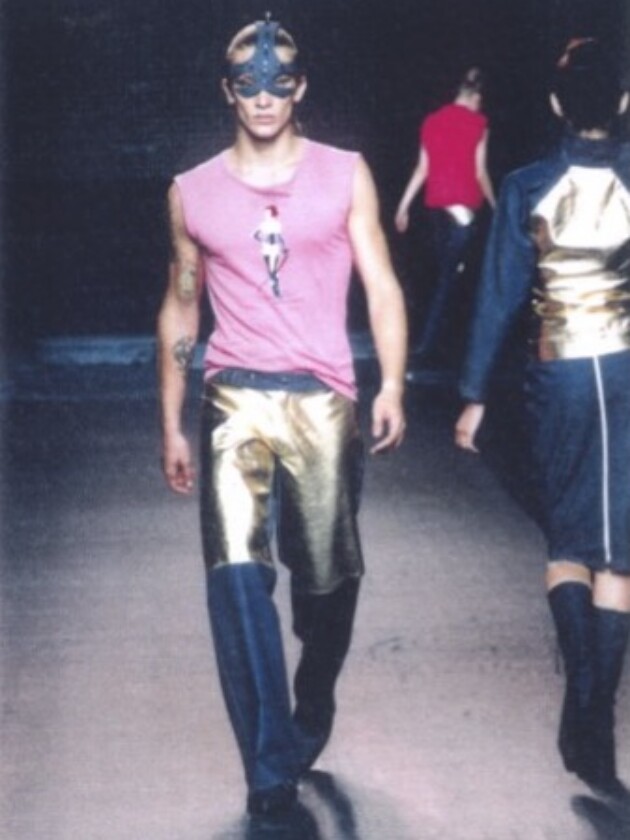 Linha do tempo: na onda dos anos 2000, é mais do que hora de lembrar de Caio Gobbi Desfile da Caio Gobbi na Casa de Criadores.