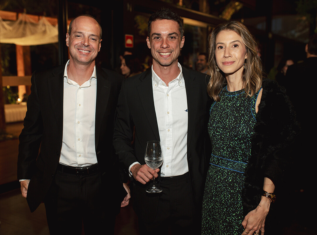 Em noite de festa, condomínio Reserva Terra Roxa é lançado em Londrina (PR)