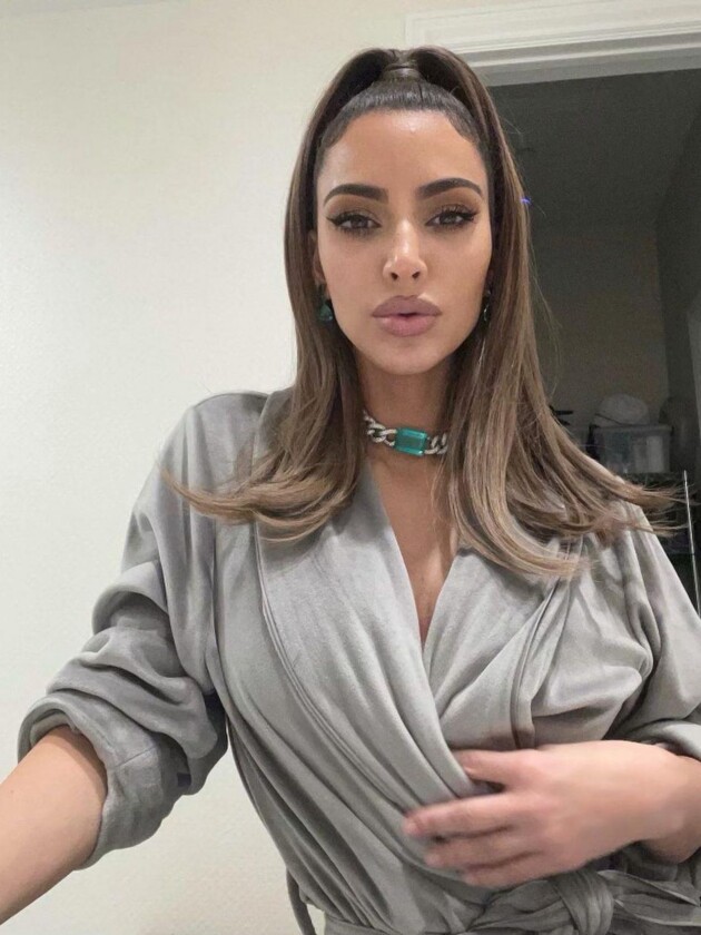 O rabo de cavalo à la Ariana Grande é tendência para 2021